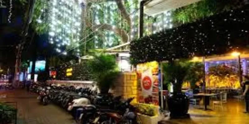 nhà hàng