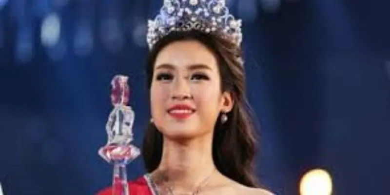 tại sao Phạm Hương